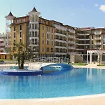 Royal Sun Lägenhetshotell 3*