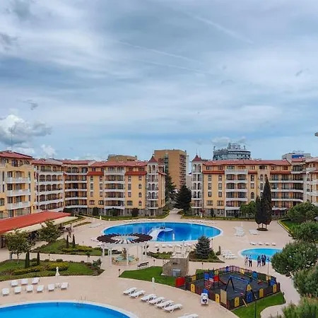 Royal Sun Апартхотел