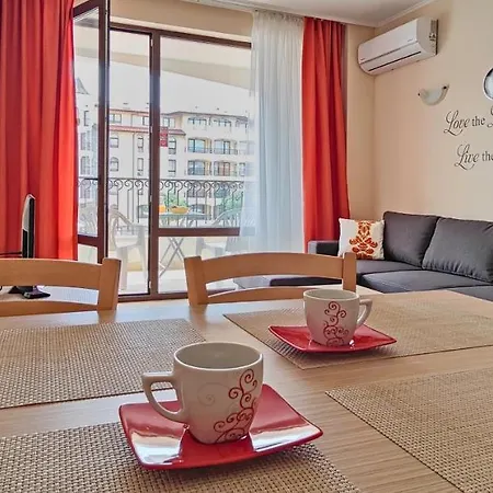 Royal Sun Aparthotel 2*