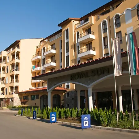 Royal Sun Aparthotel 2*
