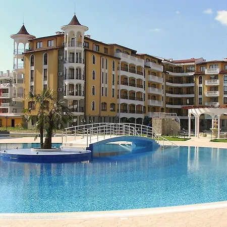 Royal Sun Aparthotel 2*
