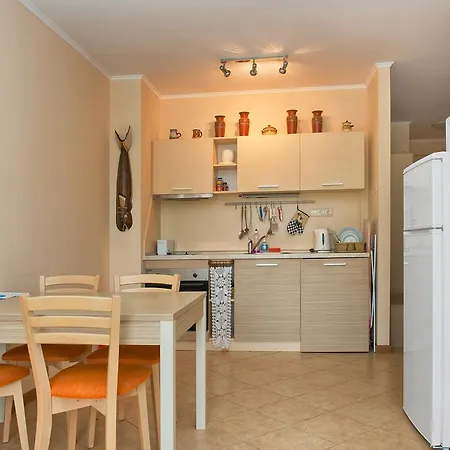 Royal Sun Aparthotel 3*