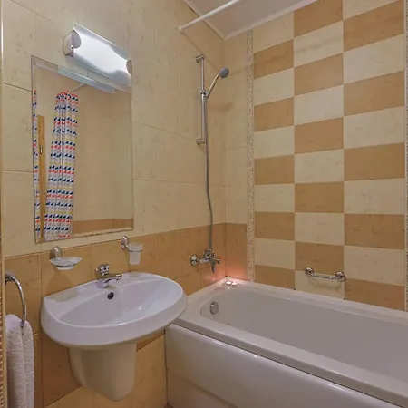 Royal Sun Aparthotel 4*