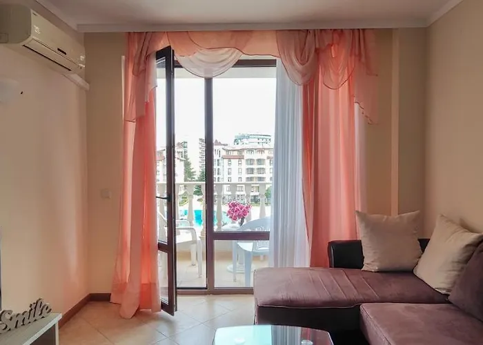 Royal Sun Lägenhetshotell Slăntjev Brjag