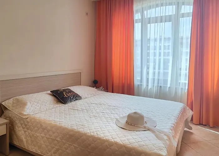 Royal Sun Lägenhetshotell Slăntjev Brjag